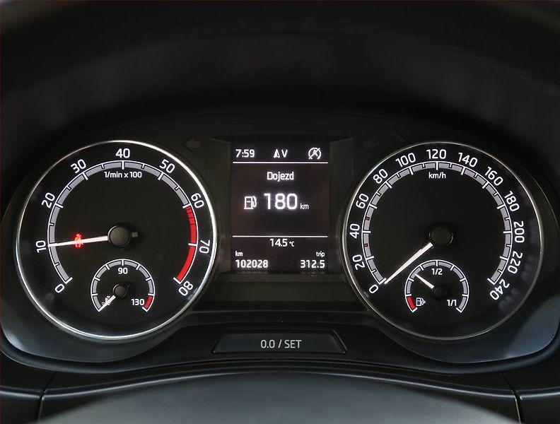 Škoda Fabia (2019) Style Plus 1.0 TSI, Serv.kniha - fotka 11 z 23