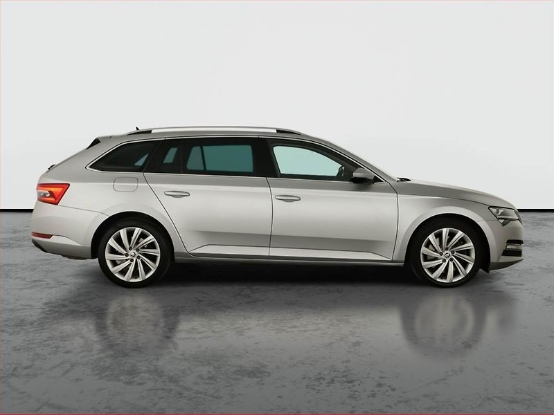 Škoda Superb (2022) Style 2.0 TSI - fotka 6 z 19
