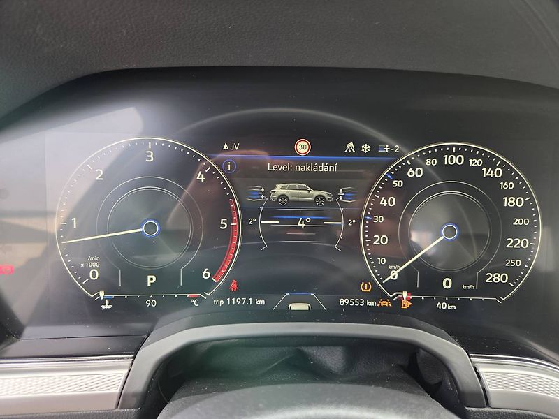 Volkswagen Touareg (2019) 3.0 TDI DSG Vzduch - fotka 27 z 42