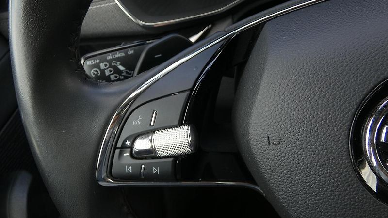 Škoda Octavia 2,0 TDI Style 110 kW - fotka 11 z 22
