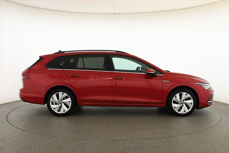 Volkswagen Golf (2021) Style 1.5 TSI, ČR,1.maj, Navi - fotka 6 z 21