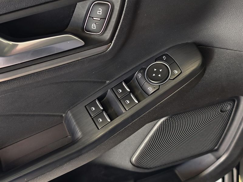 Ford Kuga 1.5 EcoBlue A/T TITANIUM X DPH - fotka 20 z 23
