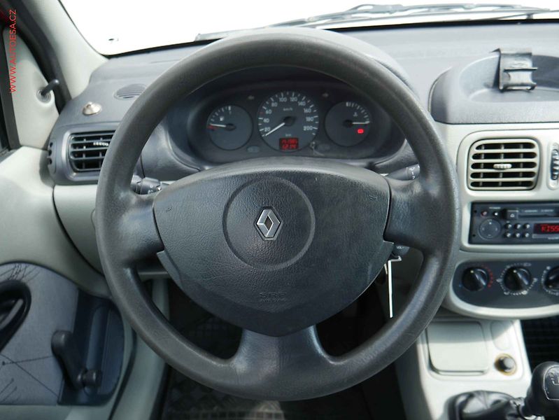 Renault Thalia (2004) 1.4i, ČR, STK8/28 - fotka 11 z 14