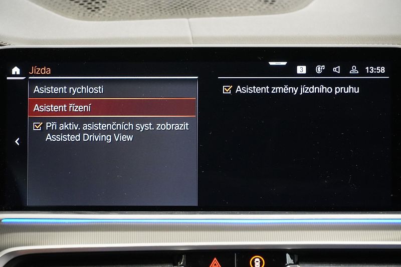 BMW X5 Xdrive30d,M-paket,DPH,HUD - fotka 38 z 42
