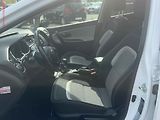 Kia Ceed (2015) 1.6CRDi, ČR, AC, TZ - náhled 9