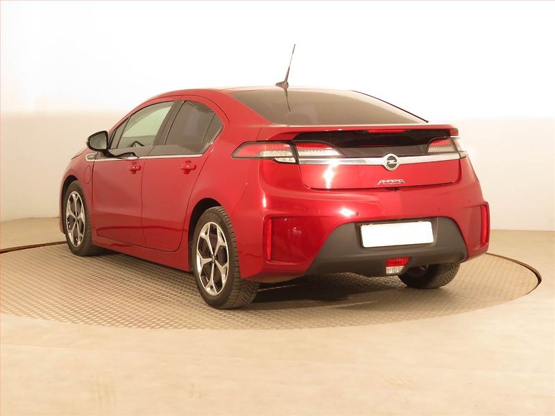 Opel Ampera (2016) Elektro + 1.4T, Automat - fotka 4 z 19