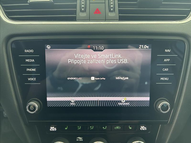 Škoda Octavia 1,0   TSI 85kW,TAŽNÉ,NAVIGACE - fotka 17 z 27