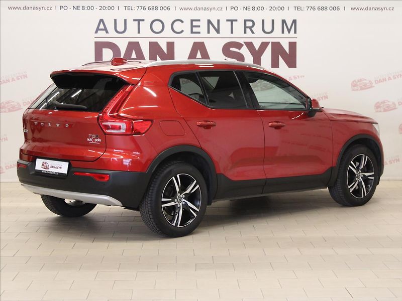 Volvo XC40 2,0 T5 182KW AWD zánovní - fotka 4 z 34