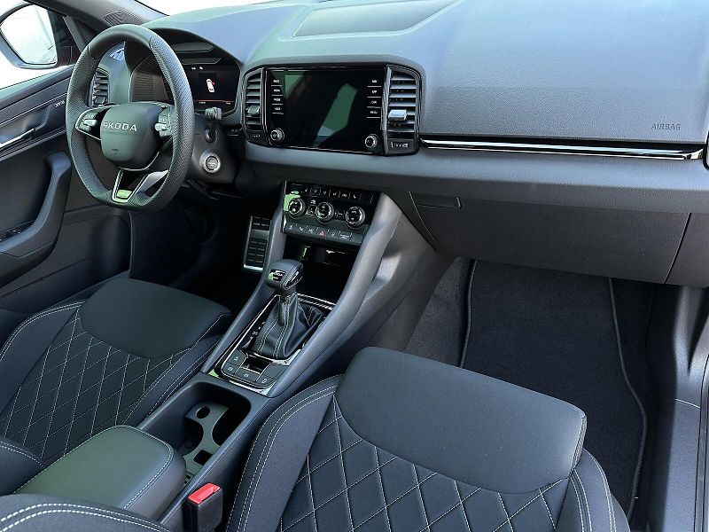 Škoda Karoq 2.0TDi 4x4 DSG 150PS Sportline - fotka 44 z 49