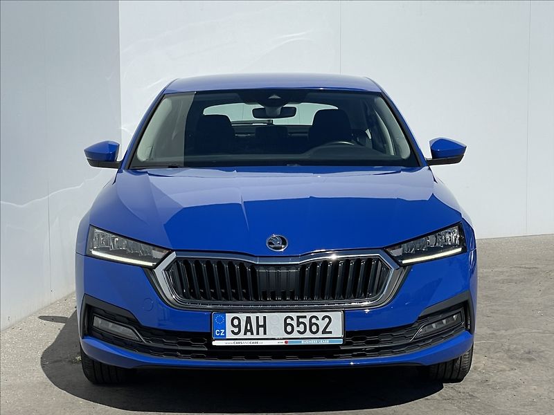 Škoda Octavia 2,0 TDI Ambition Plus LED+PDC - fotka 22 z 23