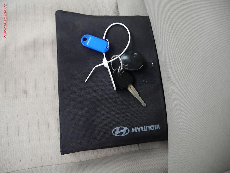 Hyundai Accent (2007) 1.5 CRDi, 1.maj,ČR, TZ, park - fotka 17 z 17