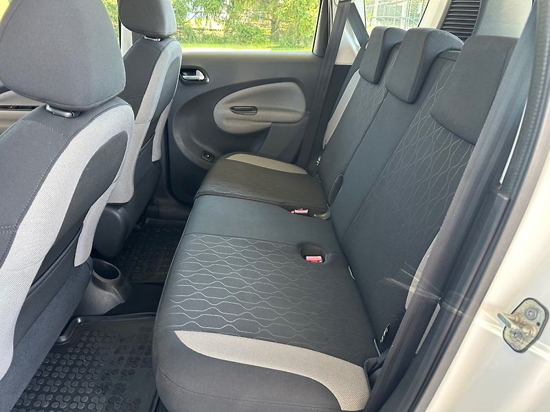 Citroën C3 Picasso (2013) 1.4i GARANCE KM - fotka 12 z 13