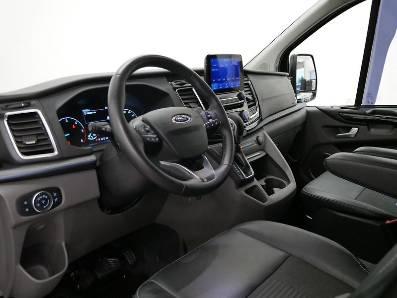 Ford Tourneo Custom - fotka 13 z 25