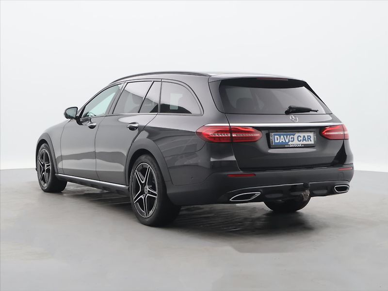 Mercedes-Benz Třídy E 2,0 220d 143kW AllTerain DPH - fotka 5 z 40