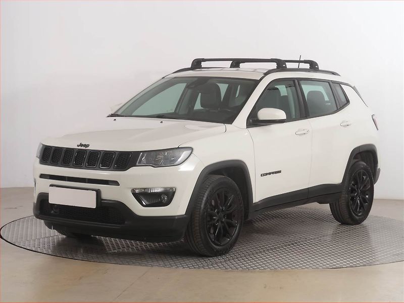 Jeep Compass (2021) 1.3 T-GDI, Tempomat - fotka 2 z 18