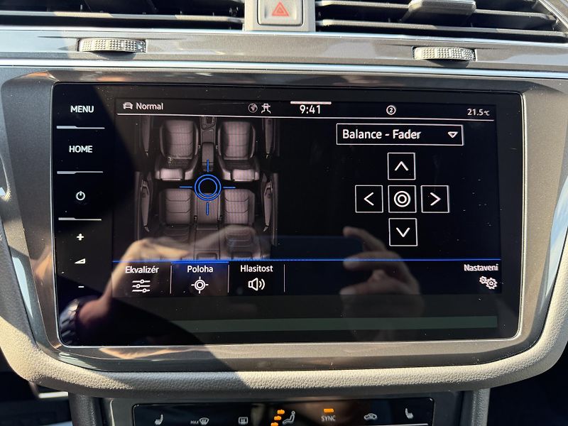 Volkswagen Tiguan R-Line 2,0 TSi/180kW 4x4 DSG - fotka 45 z 114