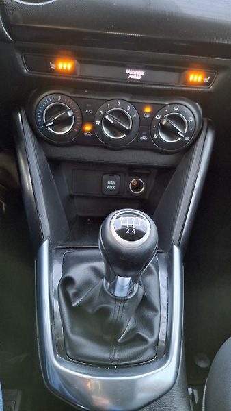 Mazda 2 1.5 66 kw servisní historie - fotka 18 z 39