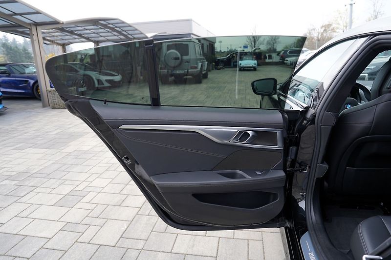 BMW Řada 8 840i Gran Coupe/Led/340 PS - fotka 16 z 49