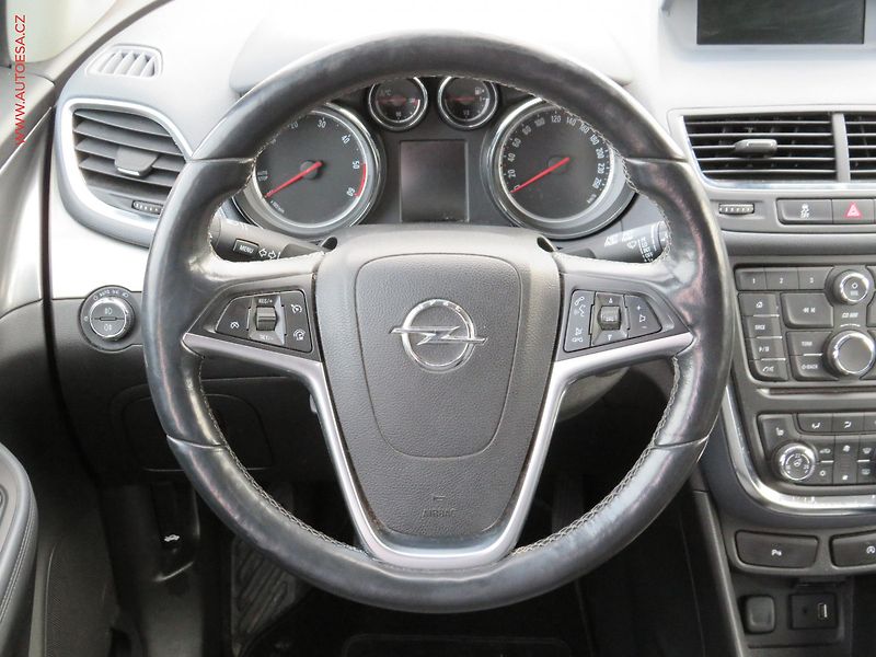 Opel Mokka (2015) 1.7 CDTi, Xenon, AC, park - fotka 15 z 27
