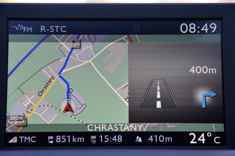 Peugeot RCZ 1.6 T GT-LINE RED CARBON, NAVI - fotka 19 z 47