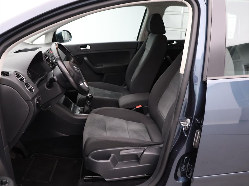 Volkswagen Golf Plus 1,4 TSI 90kW Comfortline 1.Maj - fotka 11 z 27