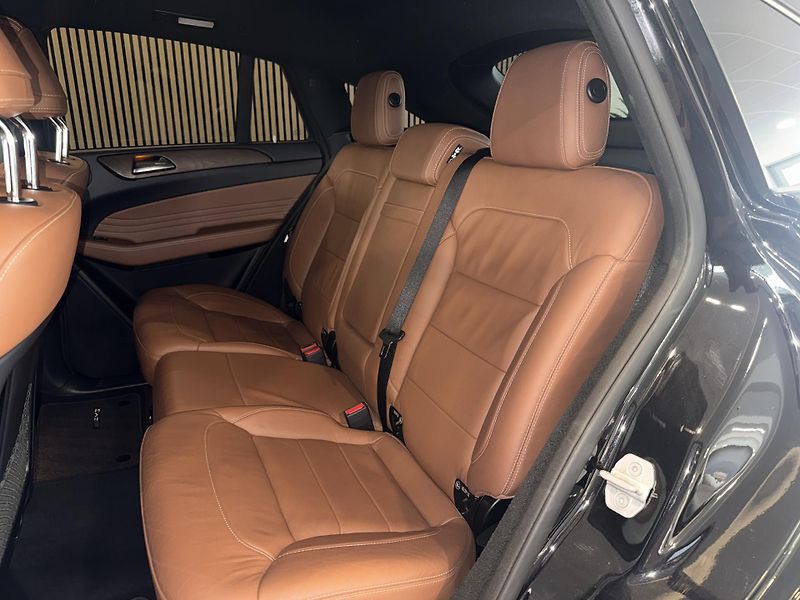 Mercedes-Benz GLE 43 AMG Coupé Tažné LED CarPlay - fotka 12 z 33