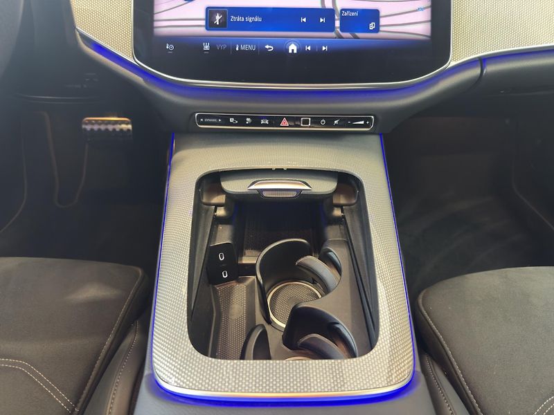 Mercedes-Benz Třídy E (2025) E 300 de 4MATIC - fotka 15 z 23
