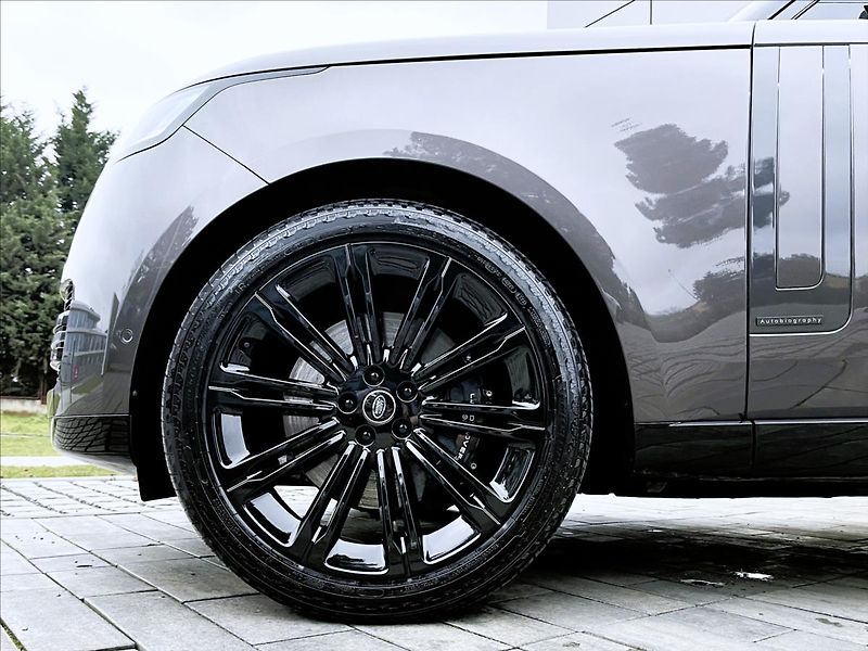 Land Rover Range Rover (2026) 3,0 D350 AUTOBIOGRAPHY SWB - fotka 3 z 43