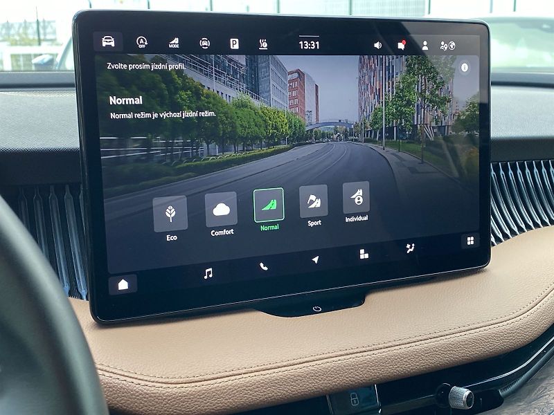 Škoda Superb (2024) Combi 2.0 TDI 4x4 DSG L&K - fotka 14 z 39