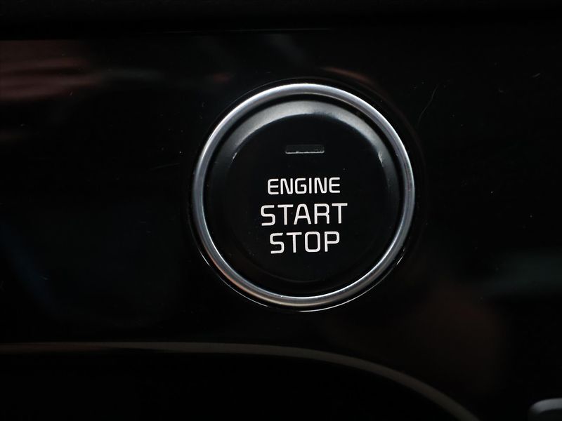 Kia Sportage 1,6 T-GDi 130kW 4x4 Exclusive - fotka 15 z 28