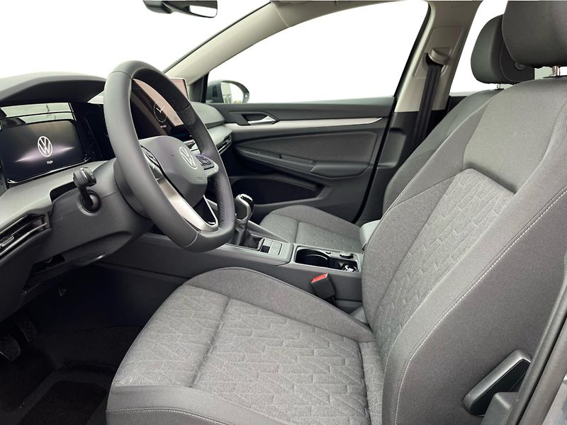 Volkswagen Golf 1.5TSI PEOPLE - fotka 11 z 22