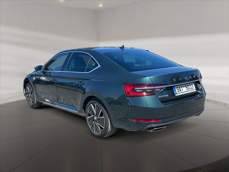 Škoda Superb 2,0 TSI 206 L&K 4x4 DSG - fotka 4 z 11