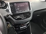 Peugeot 2008 (2017) 1.6 BlueHDi, ČR,1.maj - náhled 12