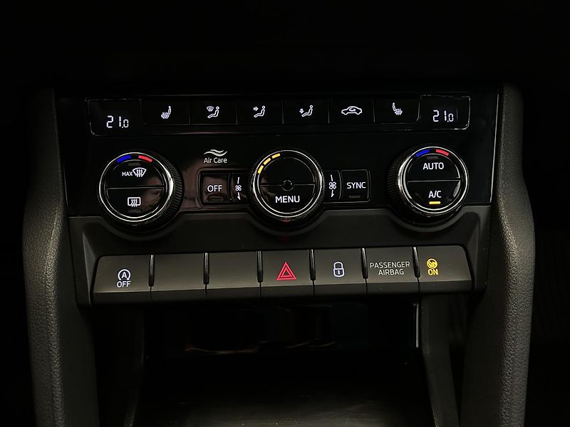 Škoda Karoq 2.0 TDI Style - fotka 14 z 23