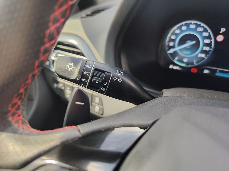 Hyundai i30 1.5 T-GDI/103kW N-Line DCT - fotka 27 z 32