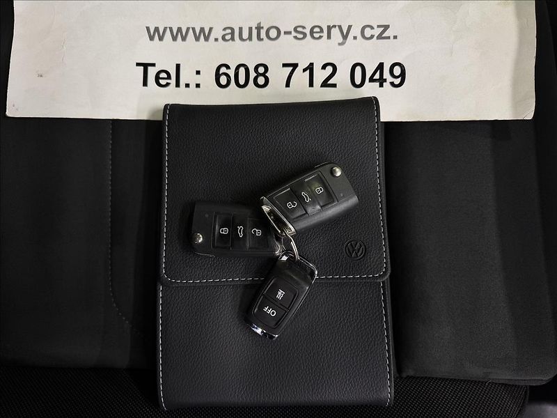 Volkswagen Tiguan Allspace 2.0TDI 140kW 4M R-LINE NEZ-TOP - fotka 46 z 49