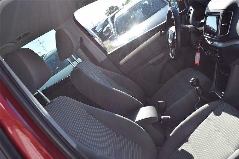 Seat Alhambra 1,4 TSi 110KW KLIMA NOVÁ NÁPLŇ - fotka 25 z 48
