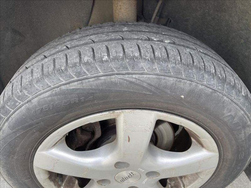 Peugeot 206 1,4i 55kW*tažné*Zachovalé auto - fotka 35 z 36