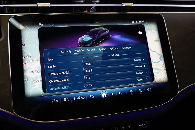 Mercedes-Benz Třídy E 220d 4MATIC AMG, Pano, Tažné - fotka 36 z 49