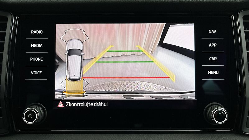 Škoda Kodiaq 2.0 TDI DSG 4x4 Sportline - fotka 12 z 29