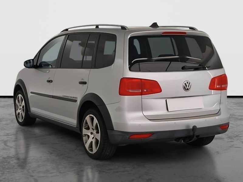 Volkswagen Touran (2011) Comfortline 1.4 TSI, 7 míst - fotka 4 z 17