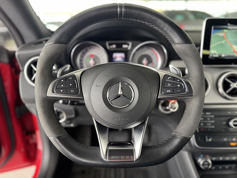 Mercedes-Benz CLA 220d AUT*130kW*REZERVACE! - fotka 23 z 33