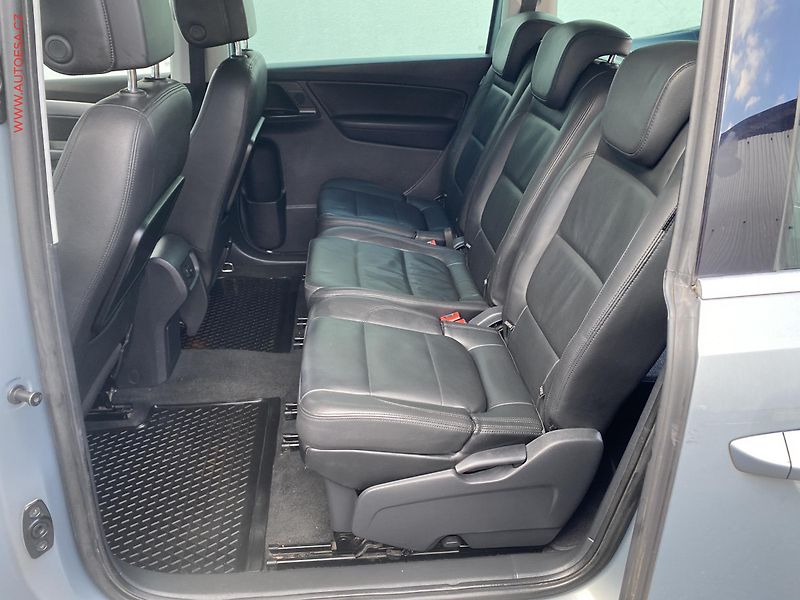 Volkswagen Sharan (2013) 2.0 TDi 7míst, Highline - fotka 10 z 19