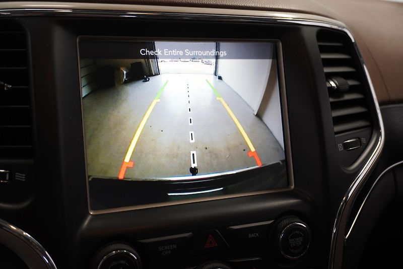 Jeep Grand Cherokee 3,0 MJT V6 4X4 AUTOMAT - fotka 21 z 33