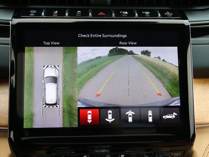 Jeep Grand Cherokee 2,0 4xe Summit Plug-In CZ DPH - fotka 32 z 90