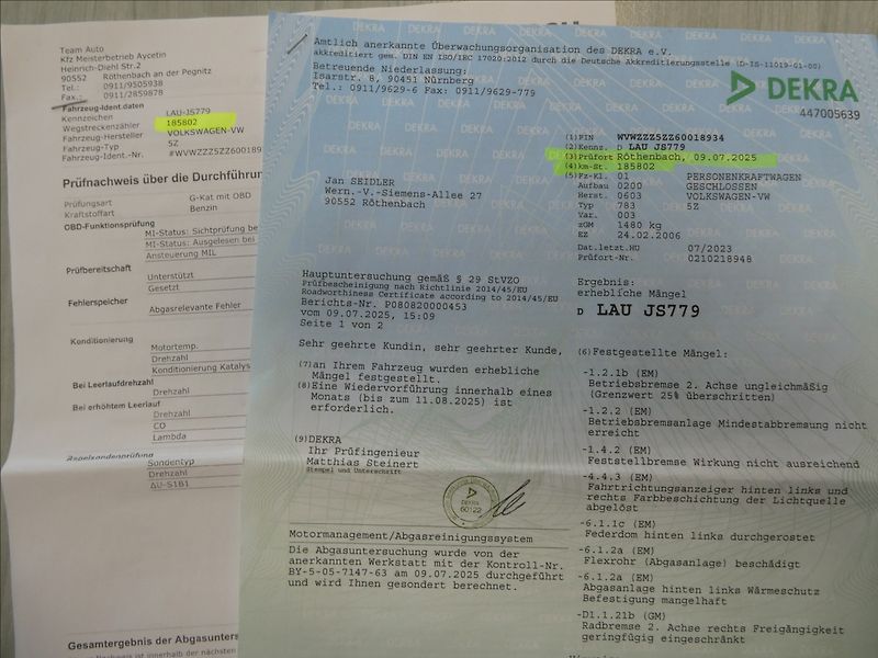 Volkswagen Fox 1,2 HTP 2 x kola - fotka 31 z 31
