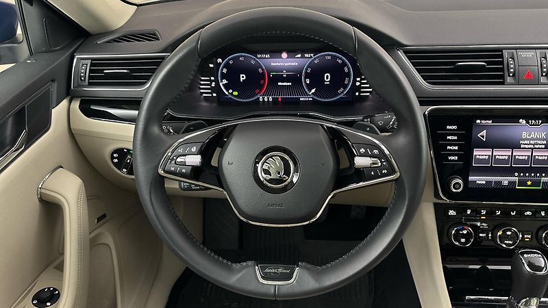 Škoda Superb 1.5 TSI DSG L&K Combi - fotka 9 z 33