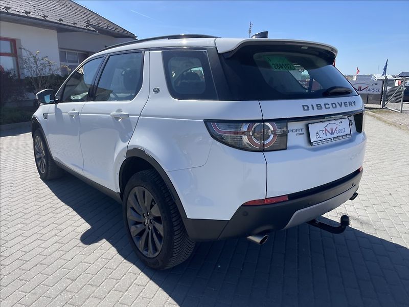 Land Rover Discovery Sport 2,0 TD4 132kw AWD Pano 7mist T - fotka 30 z 34