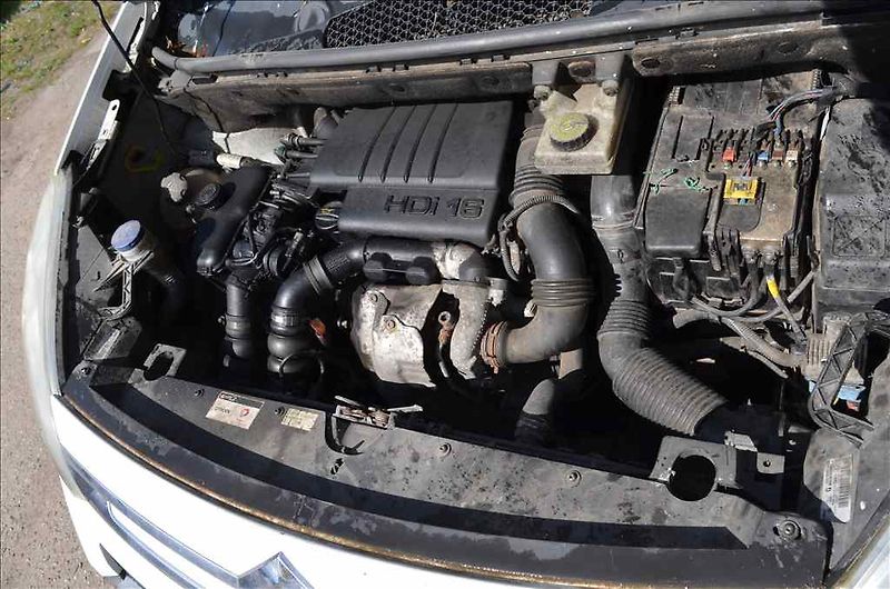 Citroën Berlingo (2010) 1,6 HDI - fotka 19 z 21