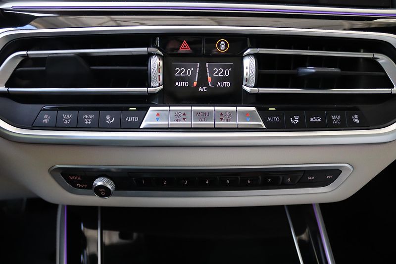 BMW X5 M50D TOP VÝBAVA 294kW DPH - fotka 34 z 50